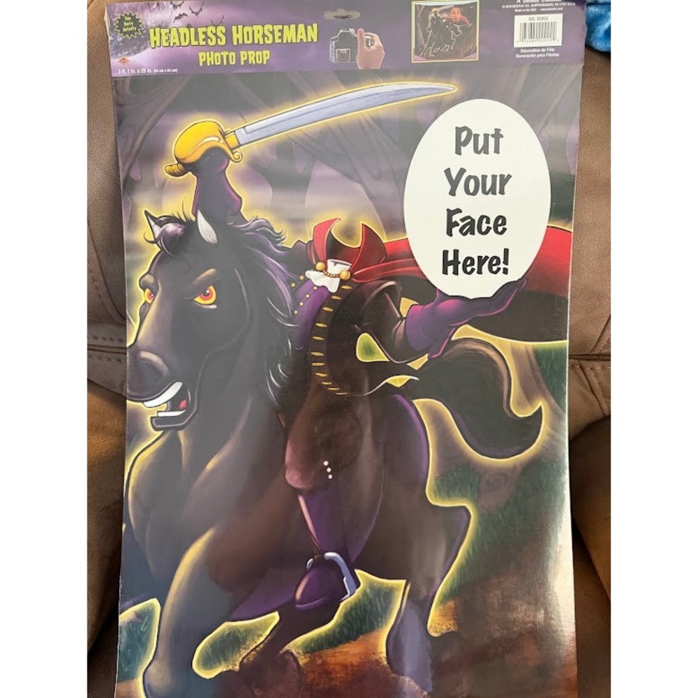 Beistle Headless Horseman Halloween Photo Prop 37x25 Party Decoration 00992